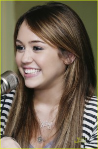 185724_miley-cyrus-climb-radio-disney-05.jpg
